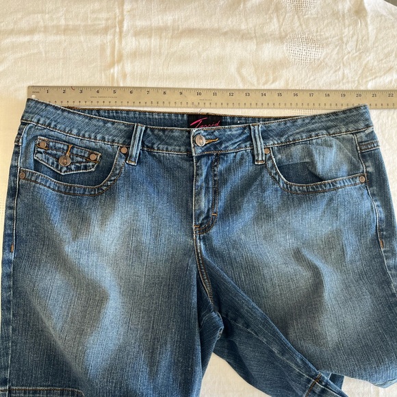 Torrid denim cotton/spandex blend shorts womens sz22 - Picture 6 of 9